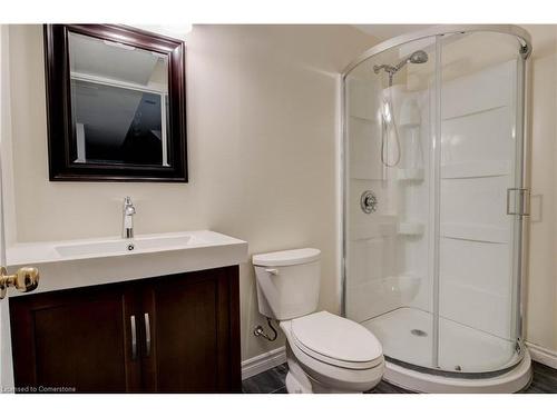 656 New Hampshire Street, Waterloo, ON - Indoor Photo Showing Bathroom