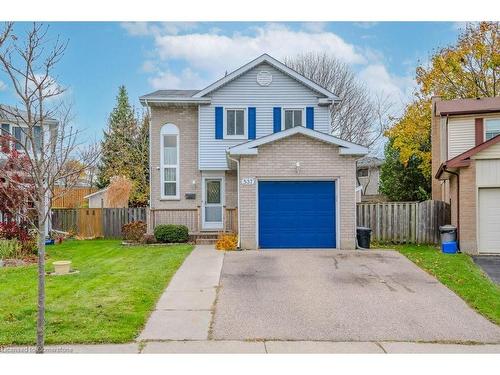 537 Drummerhill Crescent, Waterloo, ON - Outdoor With Facade