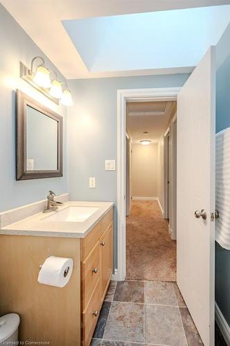 537 Drummerhill Crescent, Waterloo, ON - Indoor Photo Showing Bathroom