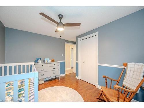 537 Drummerhill Crescent, Waterloo, ON - Indoor Photo Showing Bedroom