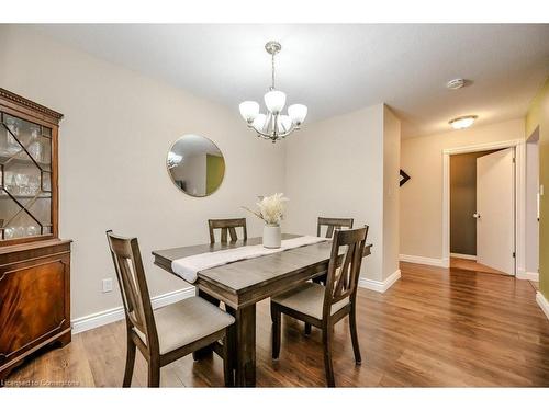 537 Drummerhill Crescent, Waterloo, ON - Indoor Photo Showing Dining Room