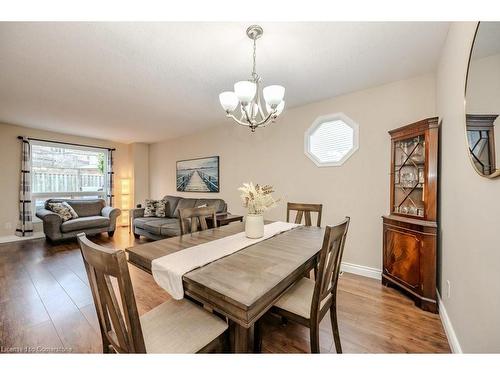 537 Drummerhill Crescent, Waterloo, ON - Indoor Photo Showing Dining Room