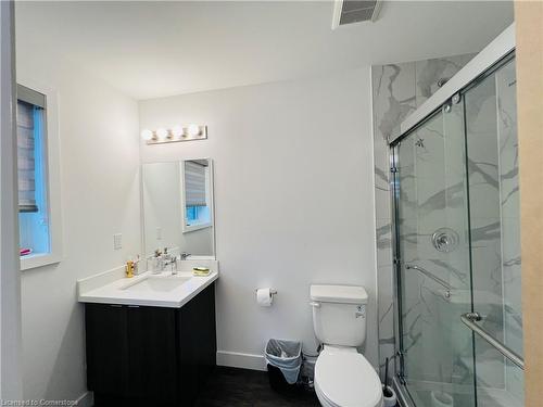 204-408 Dundas Street S, Cambridge, ON - Indoor Photo Showing Bathroom