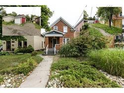 107 Wellington Street N Kitchener, ON N2H 5J7