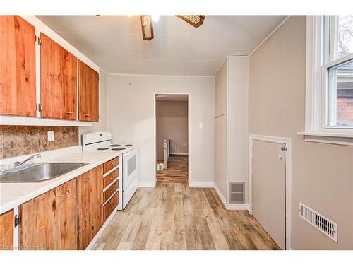 228 Nile Street, Stratford, ON - Indoor Photo Showing Kitchen