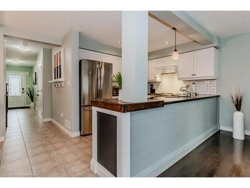 23 Upper Mercer Street, Kitchener, ON - Indoor Photo Showing Kitchen