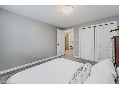 23 Upper Mercer Street, Kitchener, ON - Indoor Photo Showing Bedroom