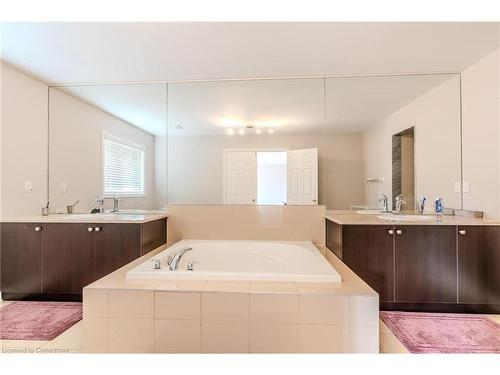 1108 Savoline Boulevard, Milton, ON - Indoor Photo Showing Bathroom