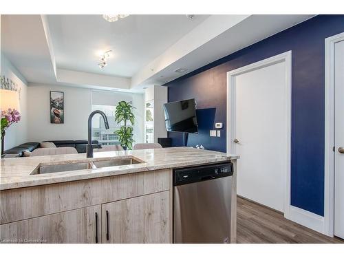 1601-60 Charles Street W, Kitchener, ON - Indoor Photo Showing Kitchen With Double Sink