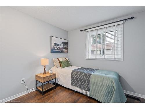 3-217 Martinet Avenue, London, ON - Indoor Photo Showing Bedroom