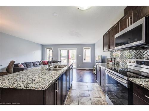 106-135 Hardcastle Drive, Cambridge, ON - Indoor Photo Showing Kitchen With Stainless Steel Kitchen With Double Sink