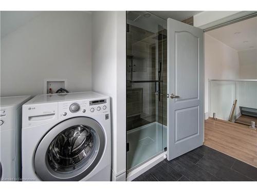 D-706 Queenston Road, Cambridge, ON - Indoor Photo Showing Laundry Room