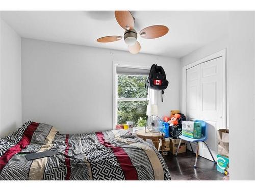 8 Campbell Street, Brantford, ON - Indoor Photo Showing Bedroom