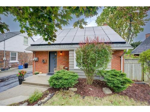 142 Spadina Road W, Kitchener, ON - Outdoor