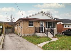 134 Patricia Avenue  Kitchener, ON N2M 1J6