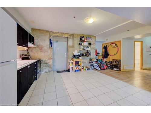 7-12 Bridgeport Road E, Waterloo, ON - Indoor Photo Showing Kitchen