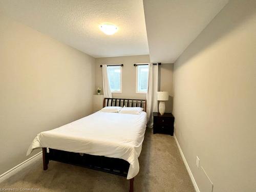 257 Chapel Hill Drive, Kitchener, ON - Indoor Photo Showing Bedroom