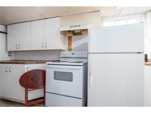 72 Massey Avenue, Kitchener, ON - Indoor Photo Showing Kitchen