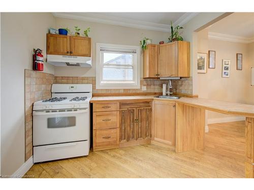 68 Samuelson Street, Cambridge, ON - Indoor Photo Showing Kitchen