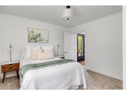 895 King Street, Palmerston, ON - Indoor Photo Showing Bedroom