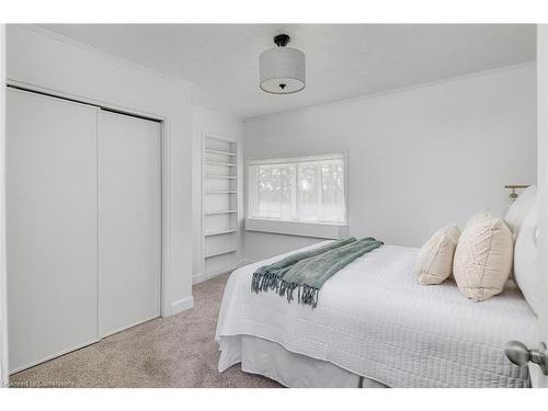 895 King Street, Palmerston, ON - Indoor Photo Showing Bedroom