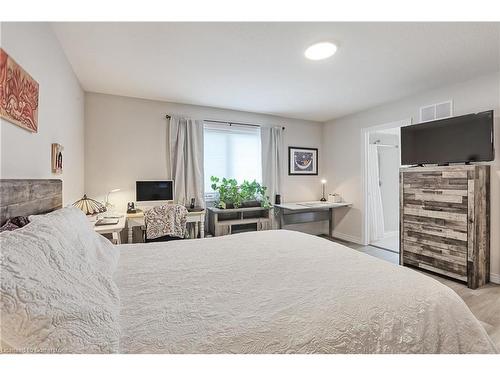 80 Mill Race Crescent, St. Jacobs, ON - Indoor Photo Showing Bedroom