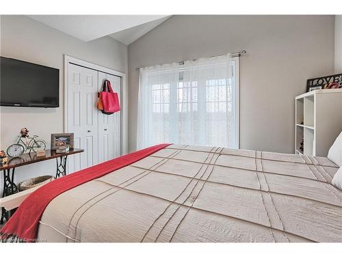 80 Mill Race Crescent, St. Jacobs, ON - Indoor Photo Showing Bedroom