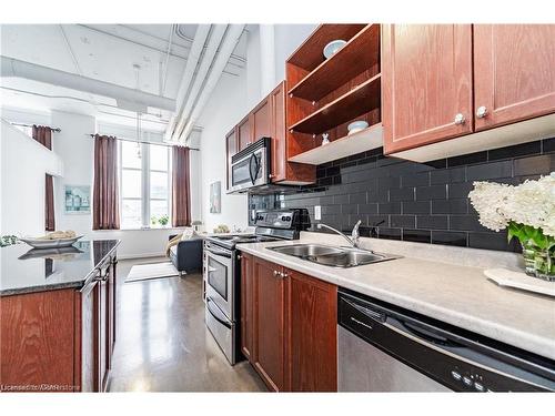 224-410 King Street W, Kitchener, ON - Indoor Photo Showing Kitchen With Double Sink