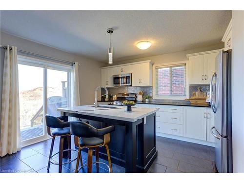 322 William Street, Elmira, ON - Indoor Photo Showing Kitchen With Double Sink