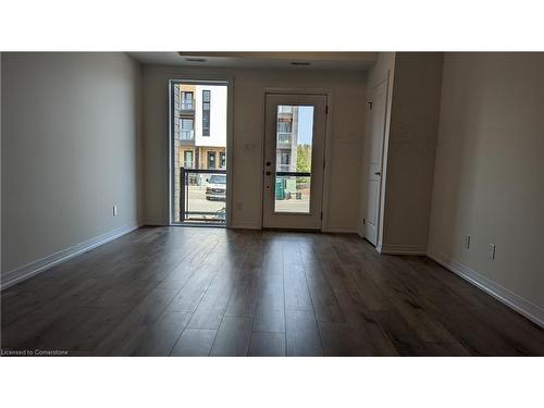 80-261 Woodbine Avenue, Kitchener, ON - Indoor Photo Showing Other Room