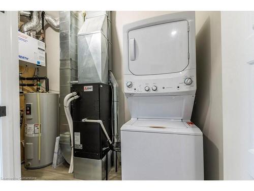 905-361 Quarter Town Line, Tillsonburg, ON - Indoor Photo Showing Laundry Room