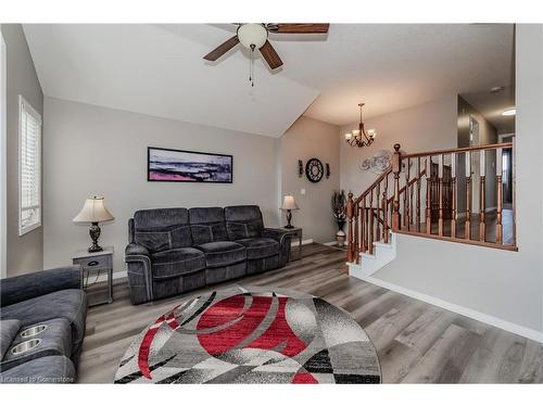 19 Doll Court, Kitchener, ON - Indoor Photo Showing Living Room