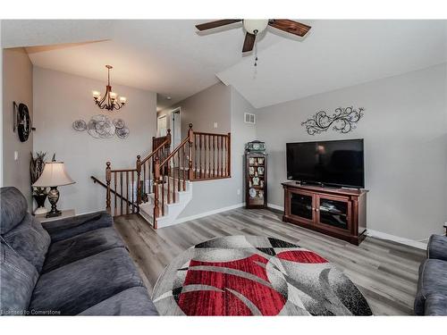 19 Doll Court, Kitchener, ON - Indoor Photo Showing Living Room