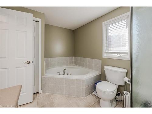 19 Doll Court, Kitchener, ON - Indoor Photo Showing Bathroom