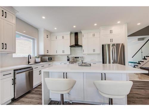 151 Cityview Drive N, Guelph, ON - Indoor Photo Showing Kitchen With Stainless Steel Kitchen With Upgraded Kitchen