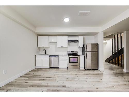 151 Cityview Drive N, Guelph, ON - Indoor Photo Showing Kitchen With Stainless Steel Kitchen