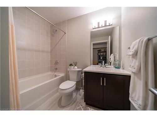 1508-155 Caroline Street S, Waterloo, ON - Indoor Photo Showing Bathroom