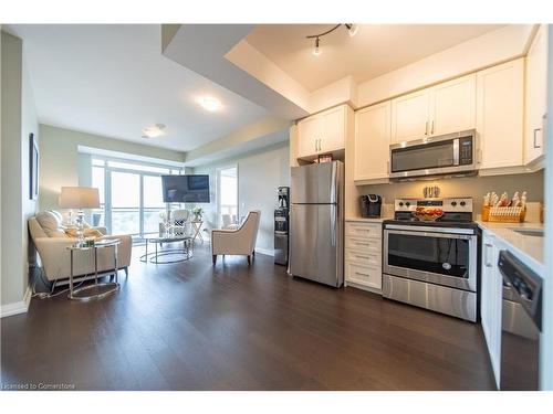 1508-155 Caroline Street S, Waterloo, ON - Indoor Photo Showing Kitchen With Stainless Steel Kitchen