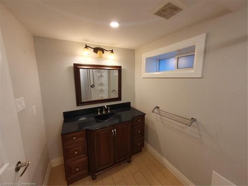 108 Greenbrier Drive, Waterloo, ON - Indoor Photo Showing Bathroom