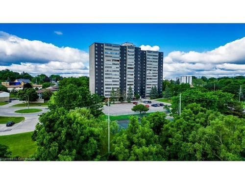 508-225 Harvard Place, Waterloo, ON - Outdoor