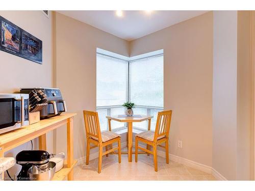 507-300 Keats Way, Waterloo, ON - Indoor Photo Showing Dining Room