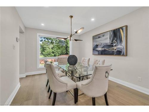 902 Kowal Drive, Mississauga, ON - Indoor Photo Showing Dining Room