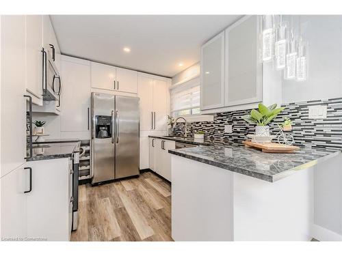 96 Rife Avenue, Cambridge, ON - Indoor Photo Showing Kitchen With Upgraded Kitchen