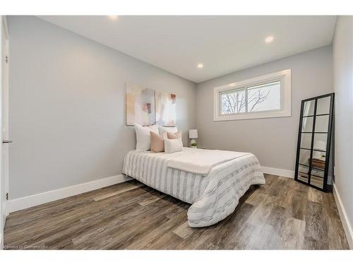 96 Rife Avenue, Cambridge, ON - Indoor Photo Showing Bedroom