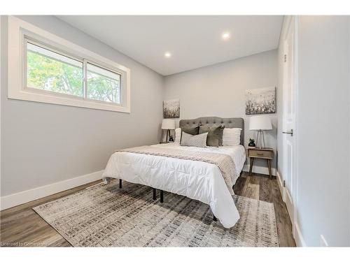 96 Rife Avenue, Cambridge, ON - Indoor Photo Showing Bedroom