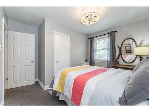 123 Bagot Street, Guelph, ON - Indoor Photo Showing Bedroom