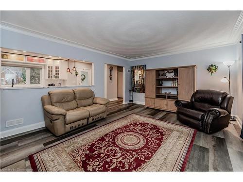 75 Jackson Avenue, Kitchener, ON - Indoor Photo Showing Living Room