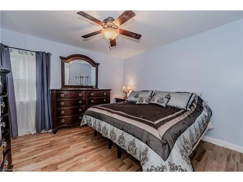 75 Jackson Avenue, Kitchener, ON - Indoor Photo Showing Bedroom