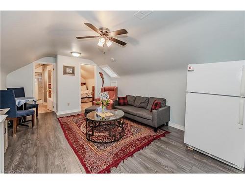 75 Jackson Avenue, Kitchener, ON - Indoor Photo Showing Living Room