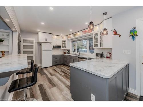 75 Jackson Avenue, Kitchener, ON - Indoor Photo Showing Kitchen With Upgraded Kitchen